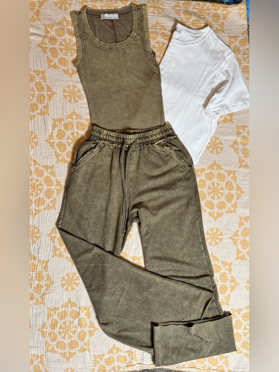 Zenana Outfitters Pants - Bundle. Women’s washed ribbed tank & French Terry Pant w/boyfriend cotton T